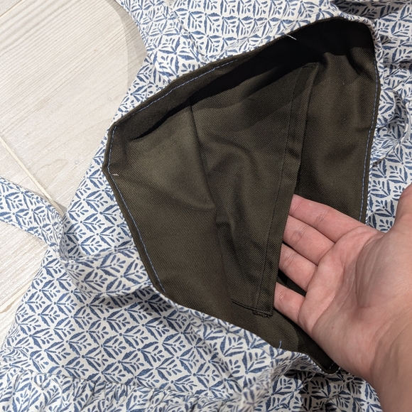 Blue Patterned Ruffle Tote Bag - Women - Picture 2 of 2